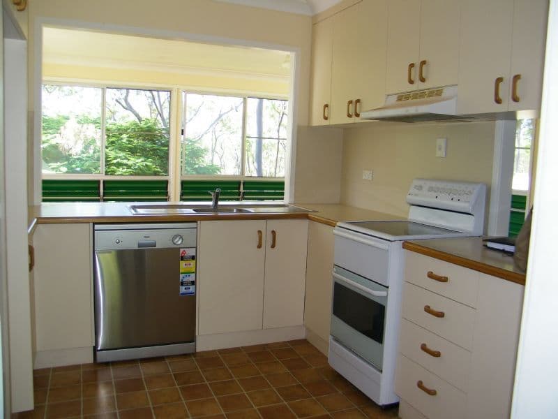 88 Allunga Drive, GLEN EDEN QLD 4680, Glen Eden - Thumbnail 4