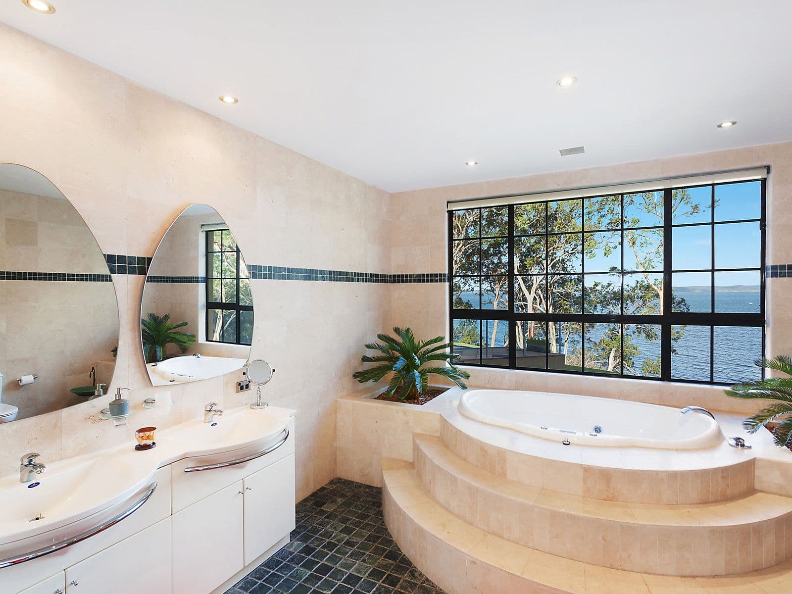 141 Parmelia Drive, Taylors Lakes - Thumbnail 3
