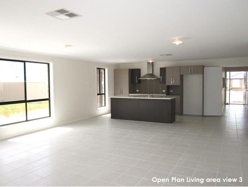 8 Alexios Court, MUNNO PARA WEST SA 5115, Munno Para West - Image 1