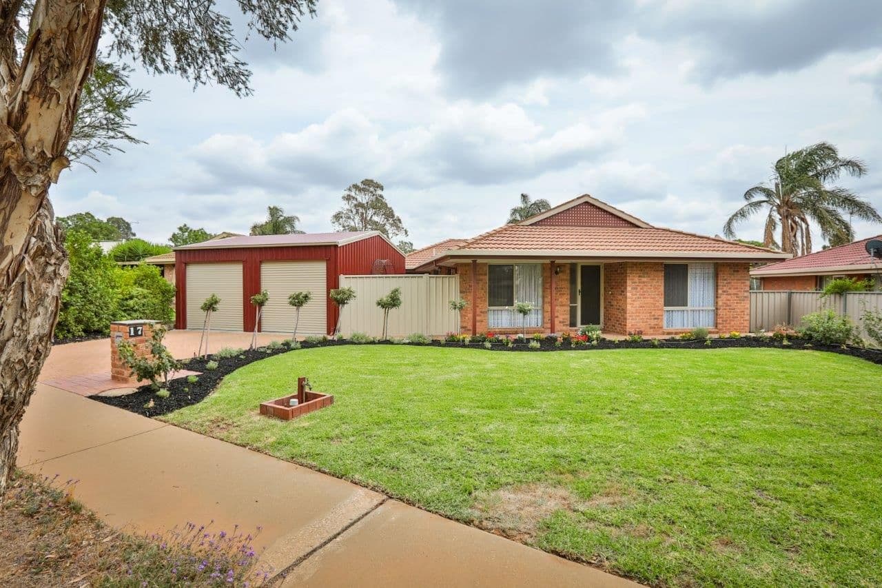 17 Helen Court, Mildura VIC 3500, Mildura - Thumbnail 2