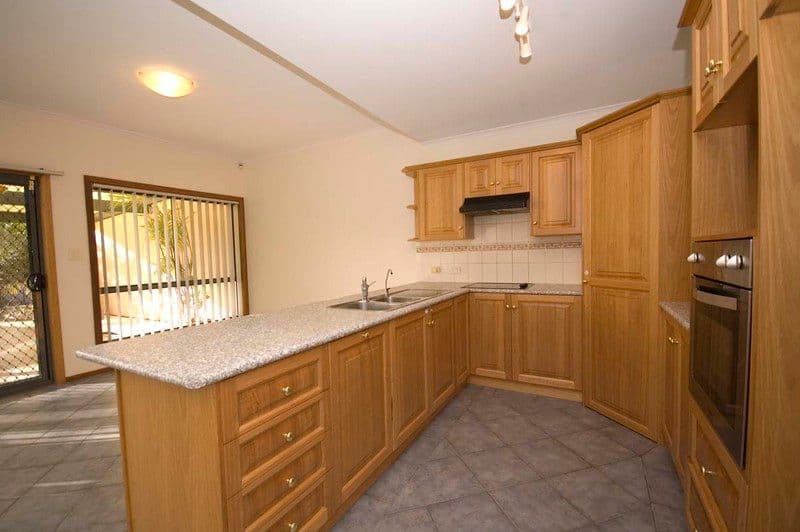 18 Walter Morris Drive, PORT ADELAIDE SA 5015, Port Adelaide - Thumbnail 2