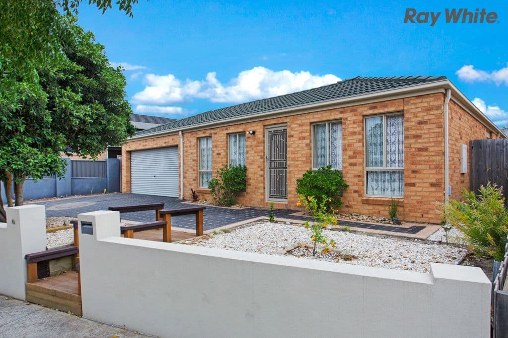 37 Hammerwood Avenue, Derrimut VIC 3030, Derrimut - Thumbnail 2
