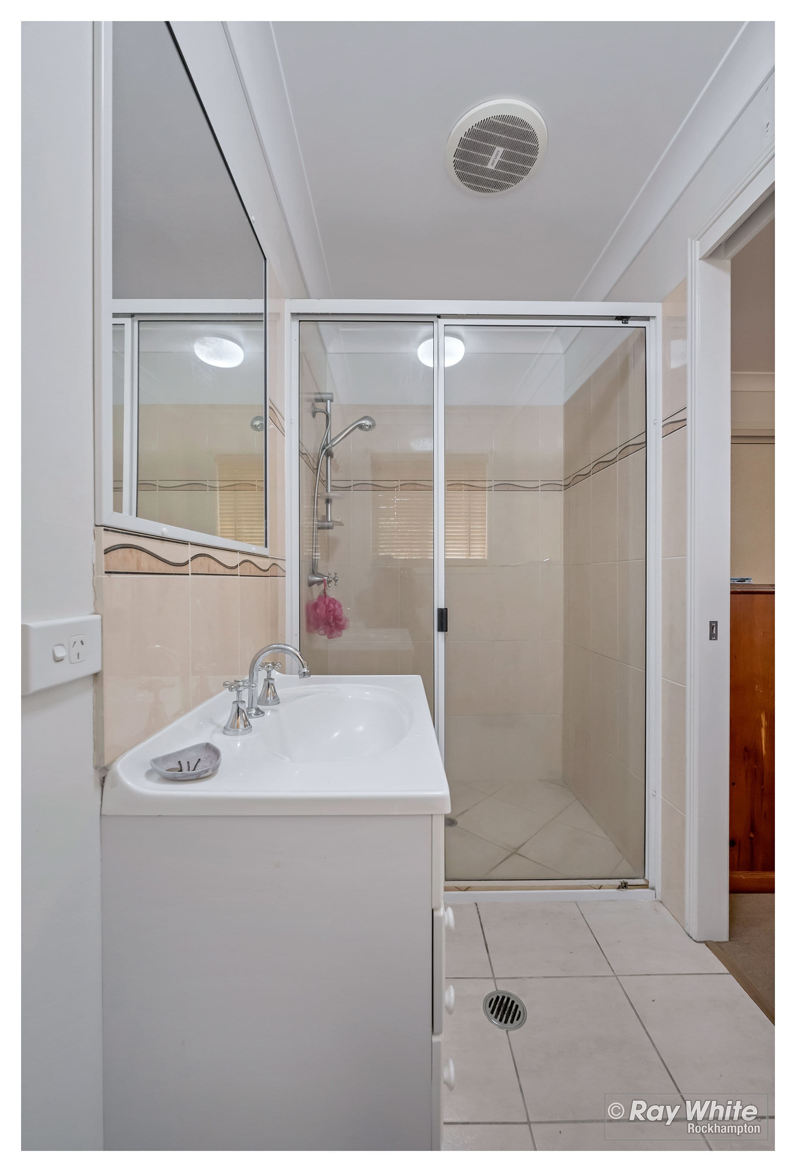 29 Primrose Avenue, Norman Gardens QLD 4701, Norman Gardens - Thumbnail 6
