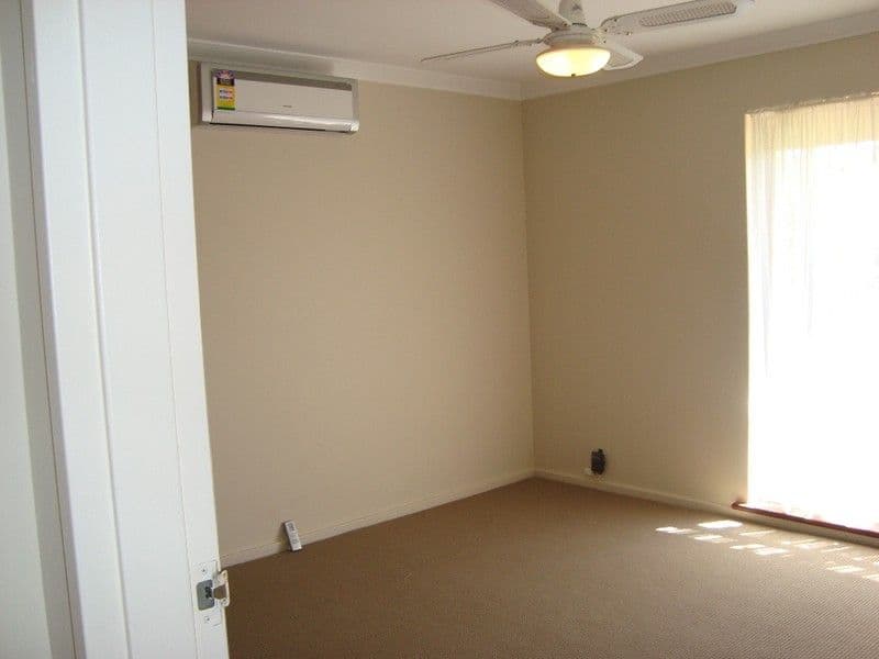 16 Maradu Crescent, WANNEROO WA 6065, Wanneroo - Thumbnail 6