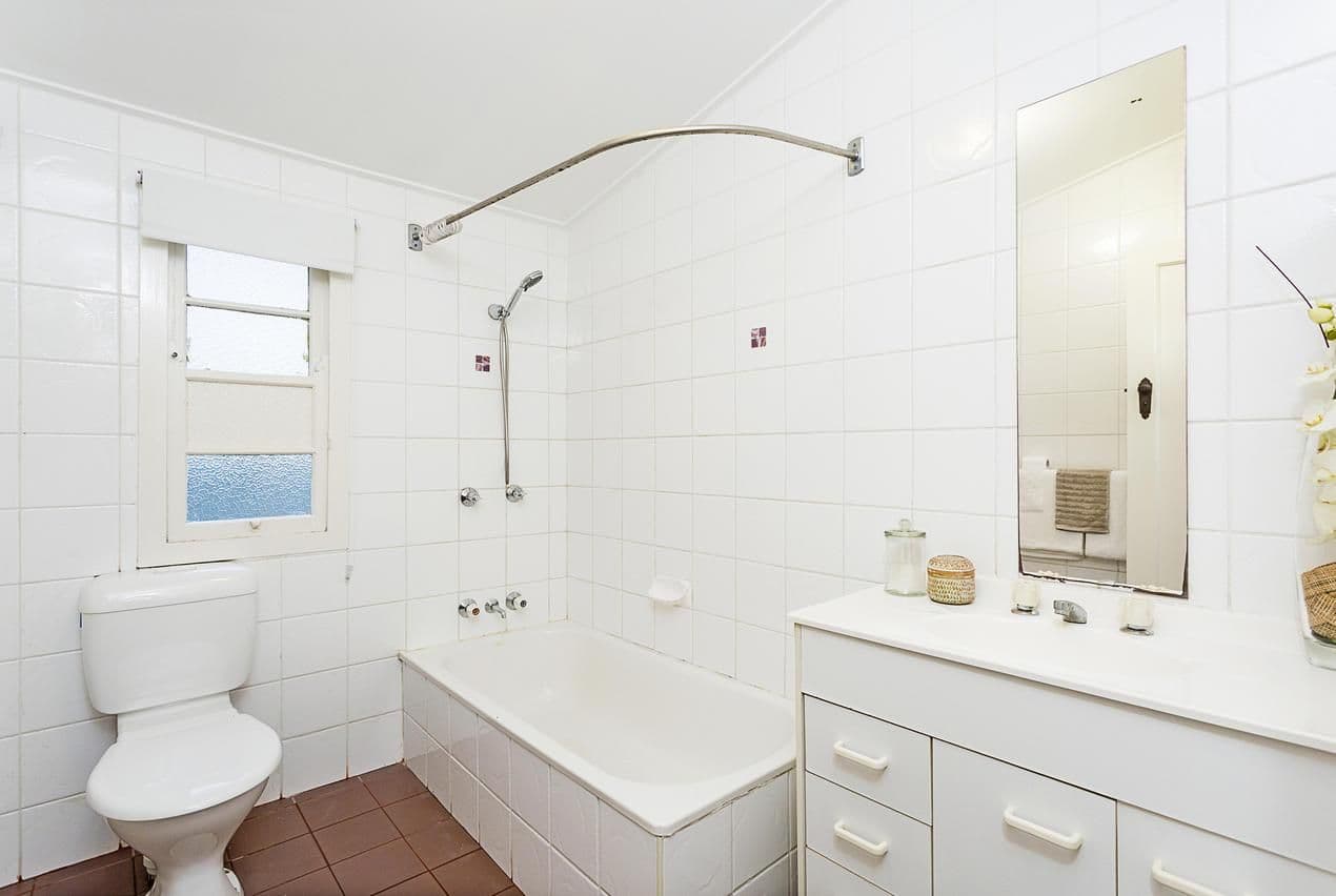 228 Chatsworth Road, Coorparoo QLD 4151, Coorparoo - Thumbnail 3