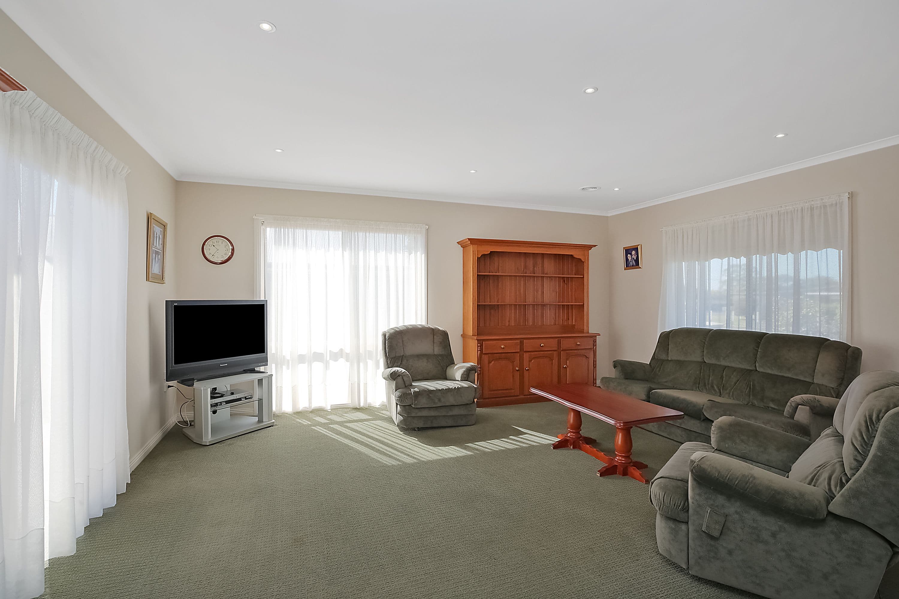 24 Parrott Street, Cobden VIC 3266, Cobden - Thumbnail 3