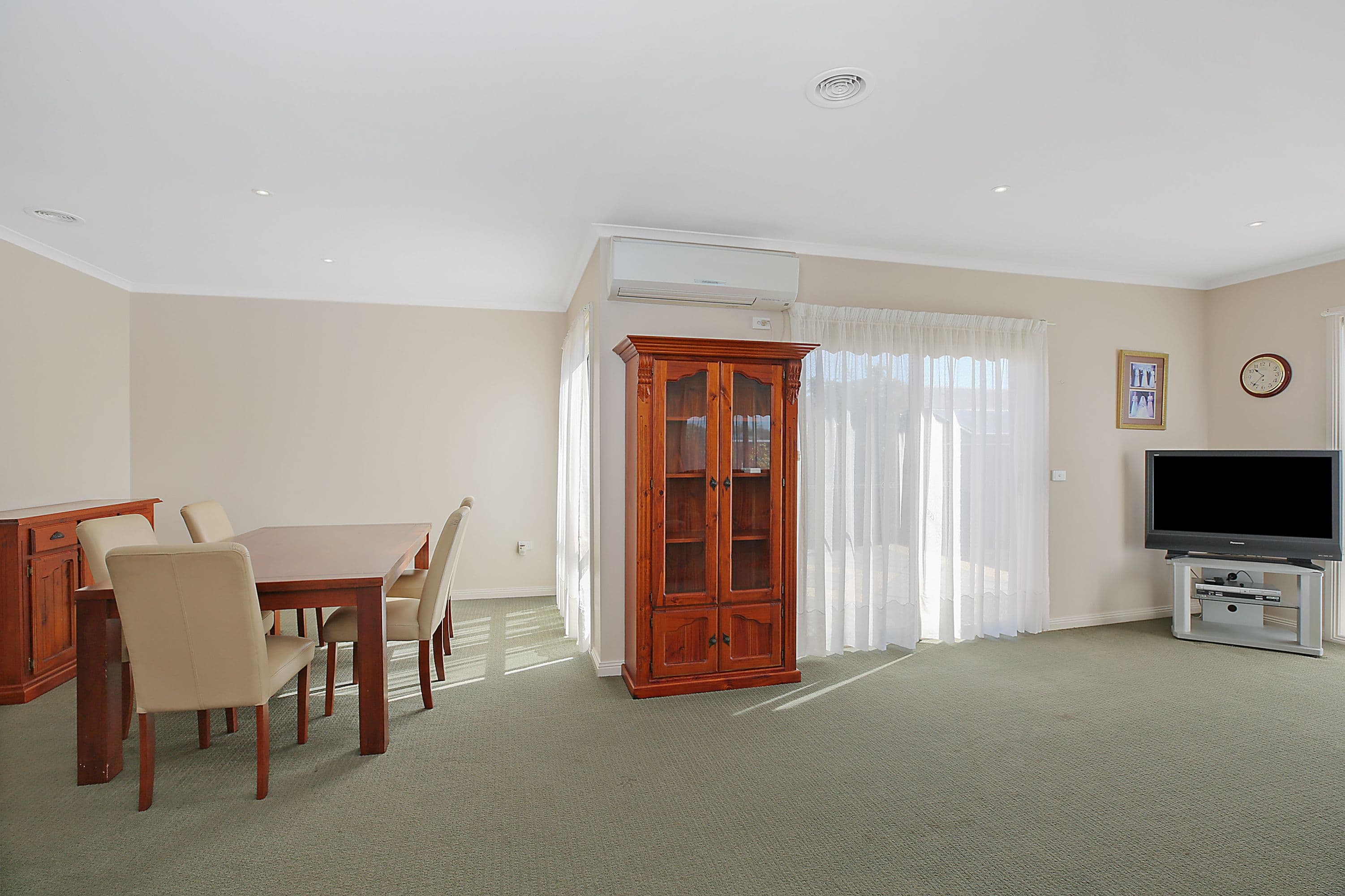 24 Parrott Street, Cobden VIC 3266, Cobden - Thumbnail 4