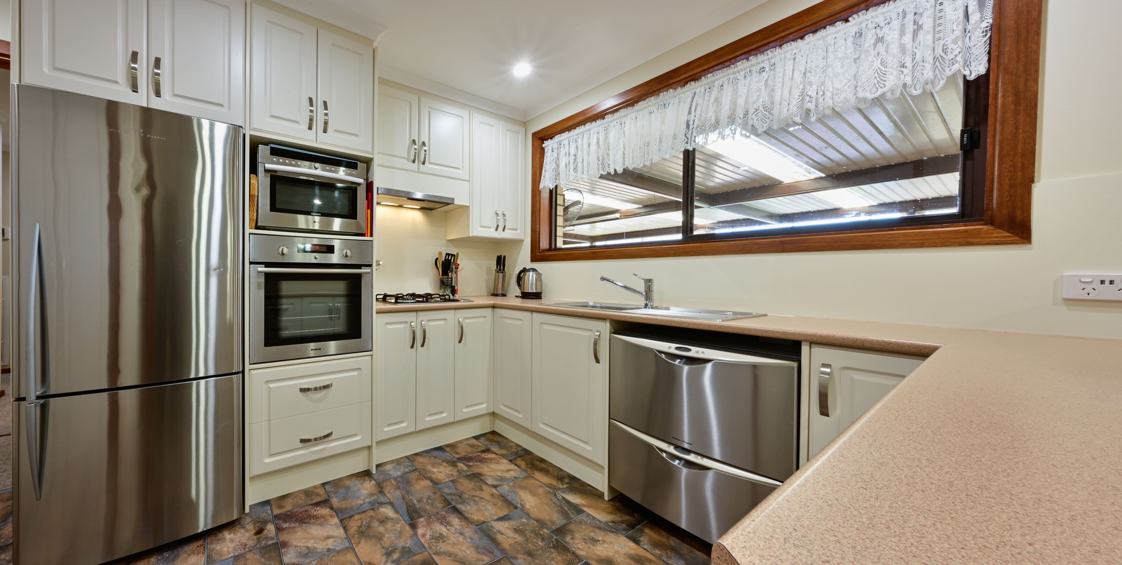 2 Creber Street, Whyalla Playford SA 5600, Whyalla Playford - Thumbnail 2