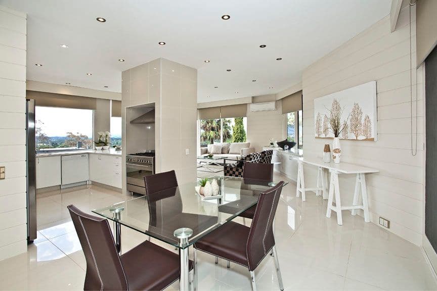 4 Stirling Crescent, GLEN WAVERLEY VIC 3150, Glen Waverley - Thumbnail 4