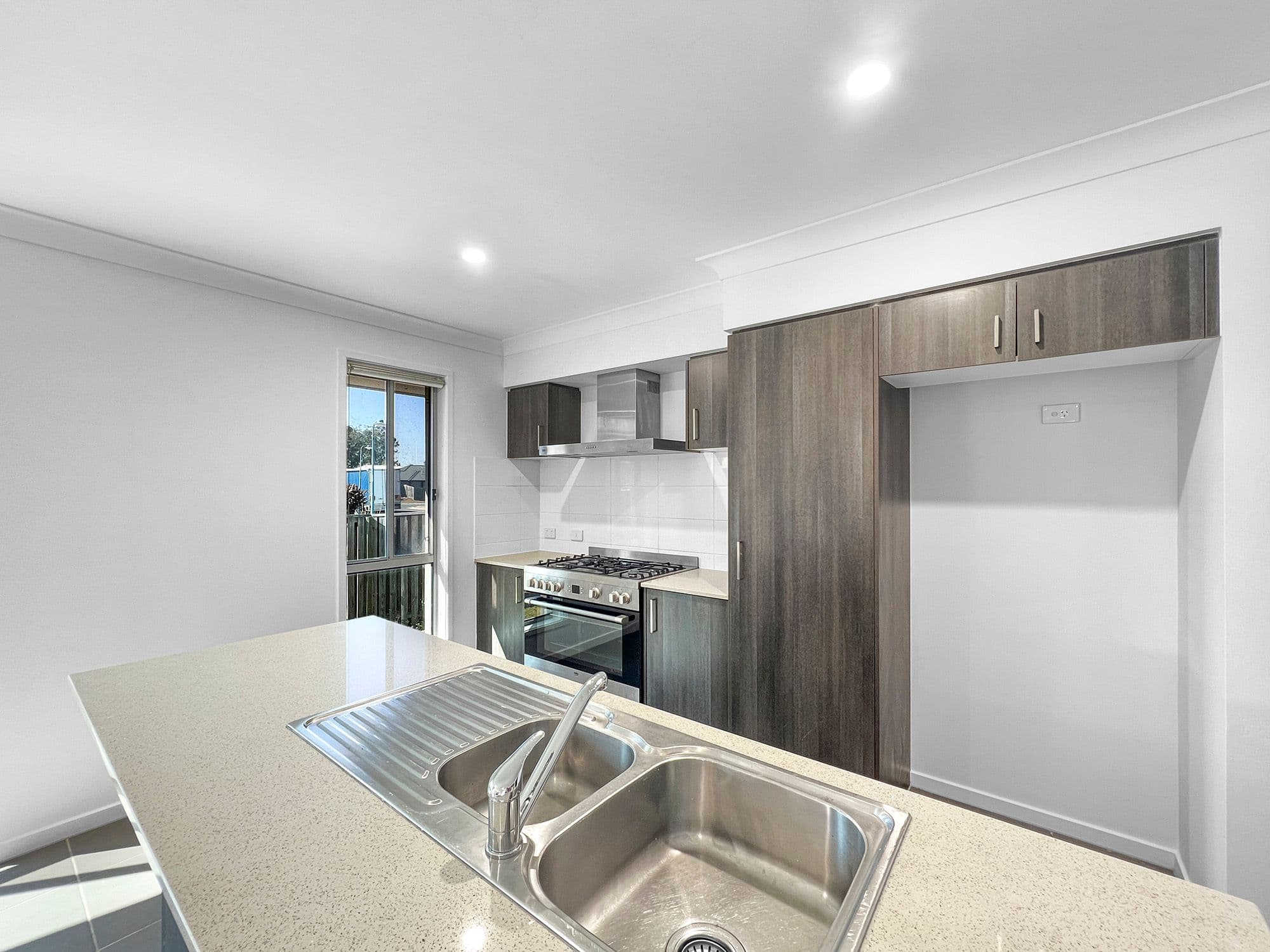 37 Wallace Street, Walloon QLD 4306, Walloon - Thumbnail 5