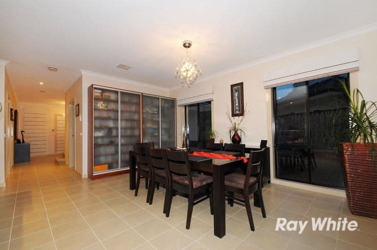 9 Flowering Gum Lane, SANDHURST VIC 3977, Sandhurst - Thumbnail 3