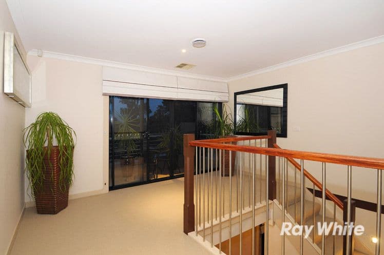 9 Flowering Gum Lane, SANDHURST VIC 3977, Sandhurst - Thumbnail 7