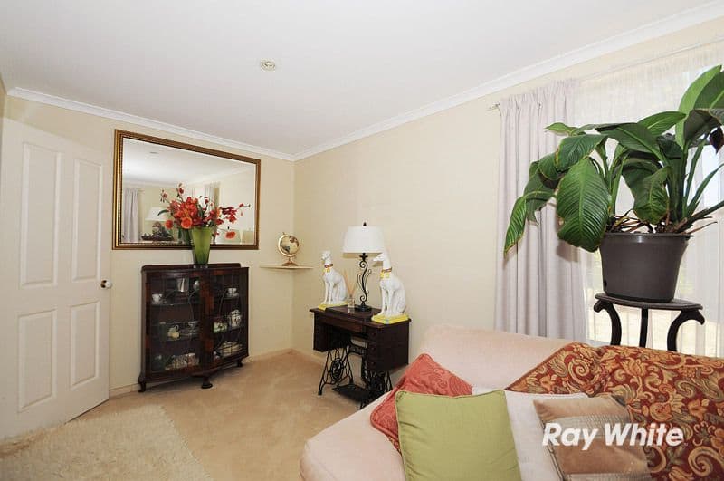 36 Valepark Crescent, CRANBOURNE VIC 3977, Cranbourne - Thumbnail 5
