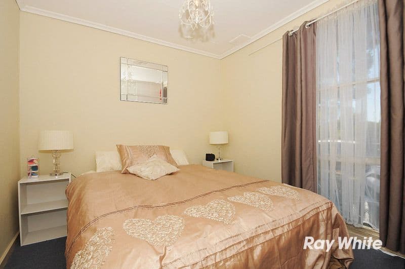 36 Valepark Crescent, CRANBOURNE VIC 3977, Cranbourne - Thumbnail 6