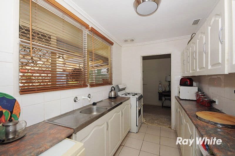 36 Valepark Crescent, CRANBOURNE VIC 3977, Cranbourne - Thumbnail 7