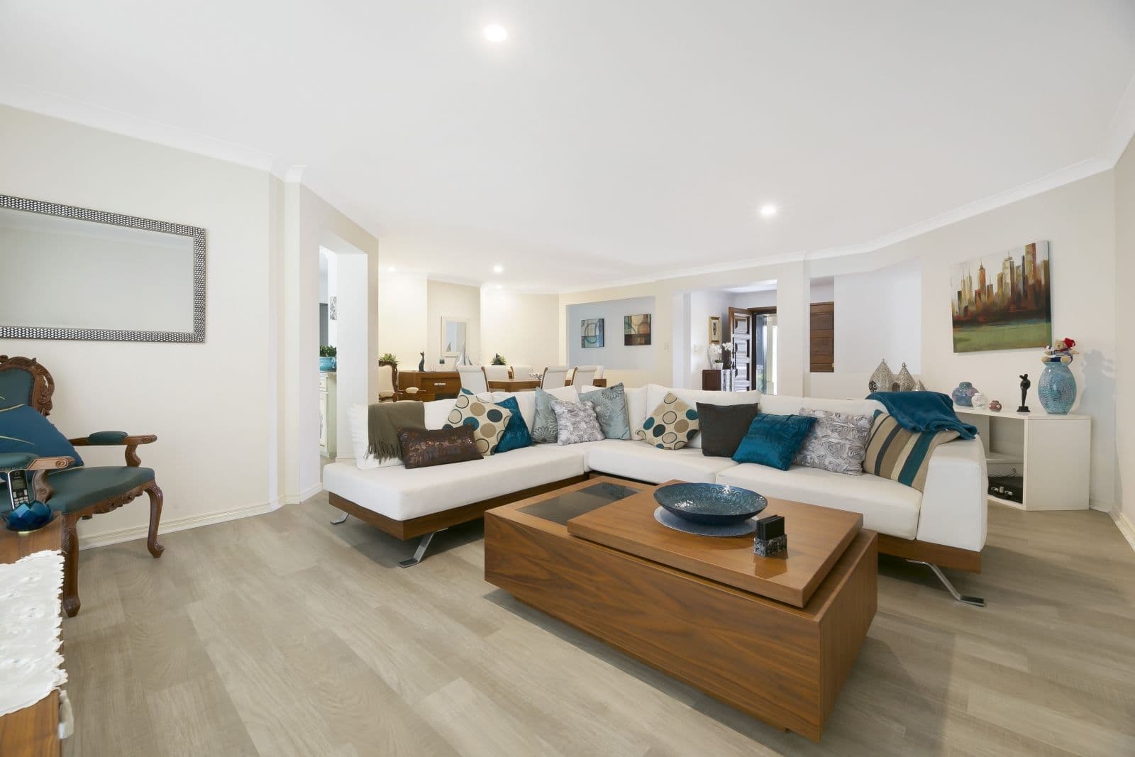 67 Arun Drive, Arundel QLD 4214, Arundel - Thumbnail 3