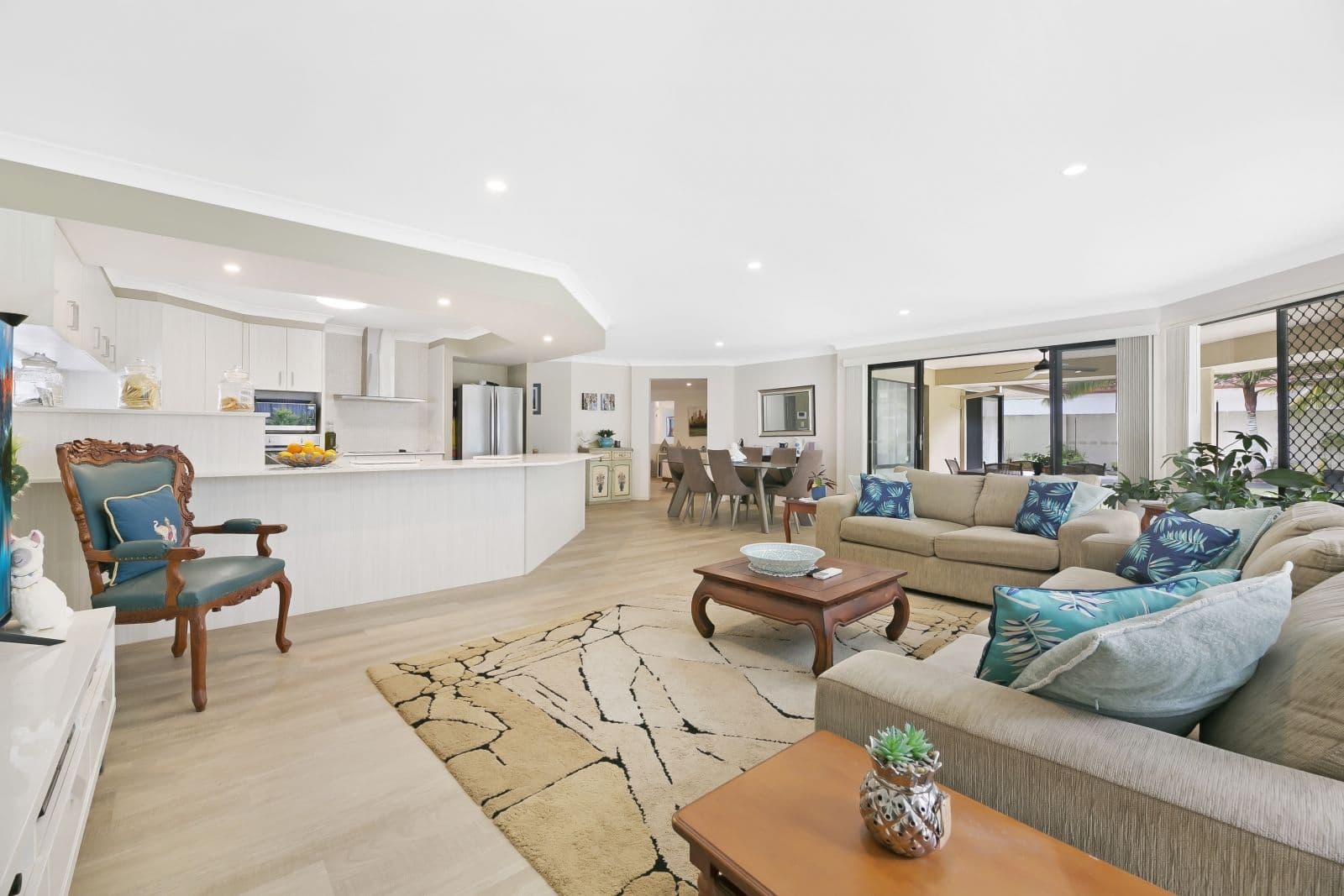 67 Arun Drive, Arundel QLD 4214, Arundel - Thumbnail 7