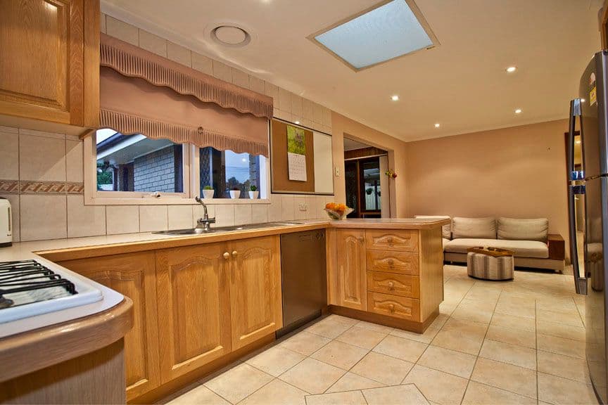 2 Snowgum Court, MULGRAVE VIC 3170, Mulgrave - Thumbnail 2