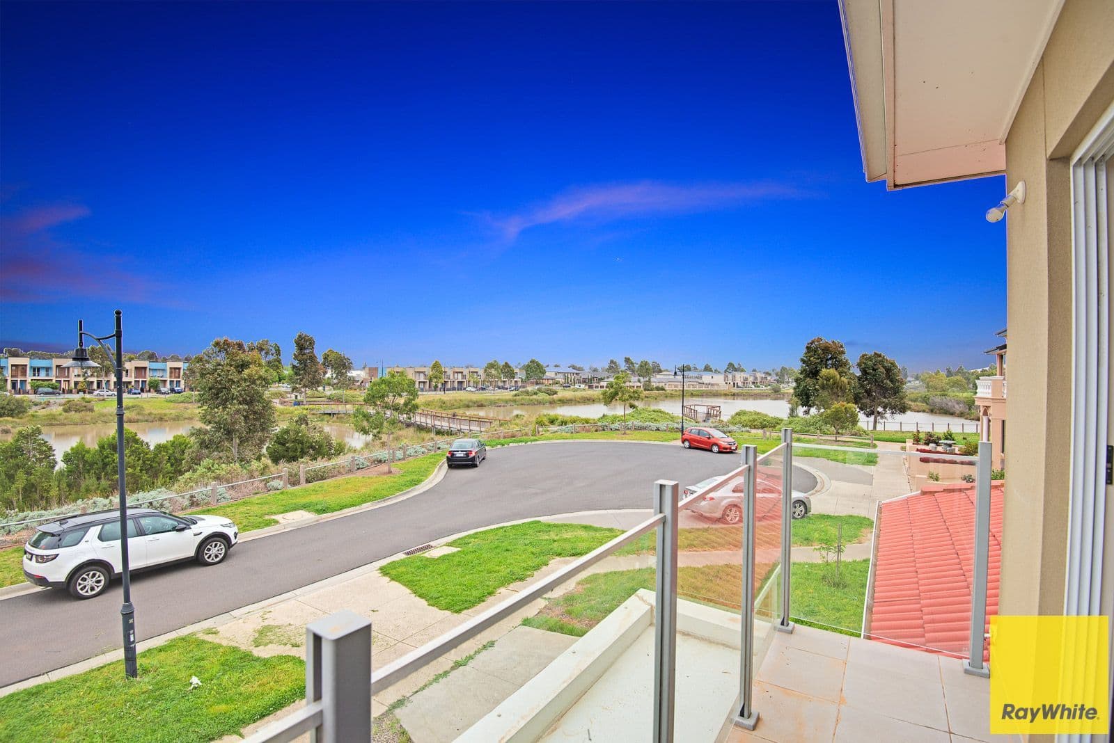 16 PINDAROI Court, Tarneit VIC 3029, Tarneit - Thumbnail 2