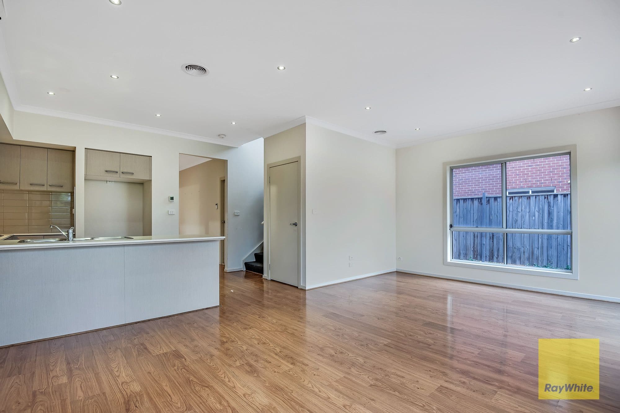 16 PINDAROI Court, Tarneit VIC 3029, Tarneit - Thumbnail 3