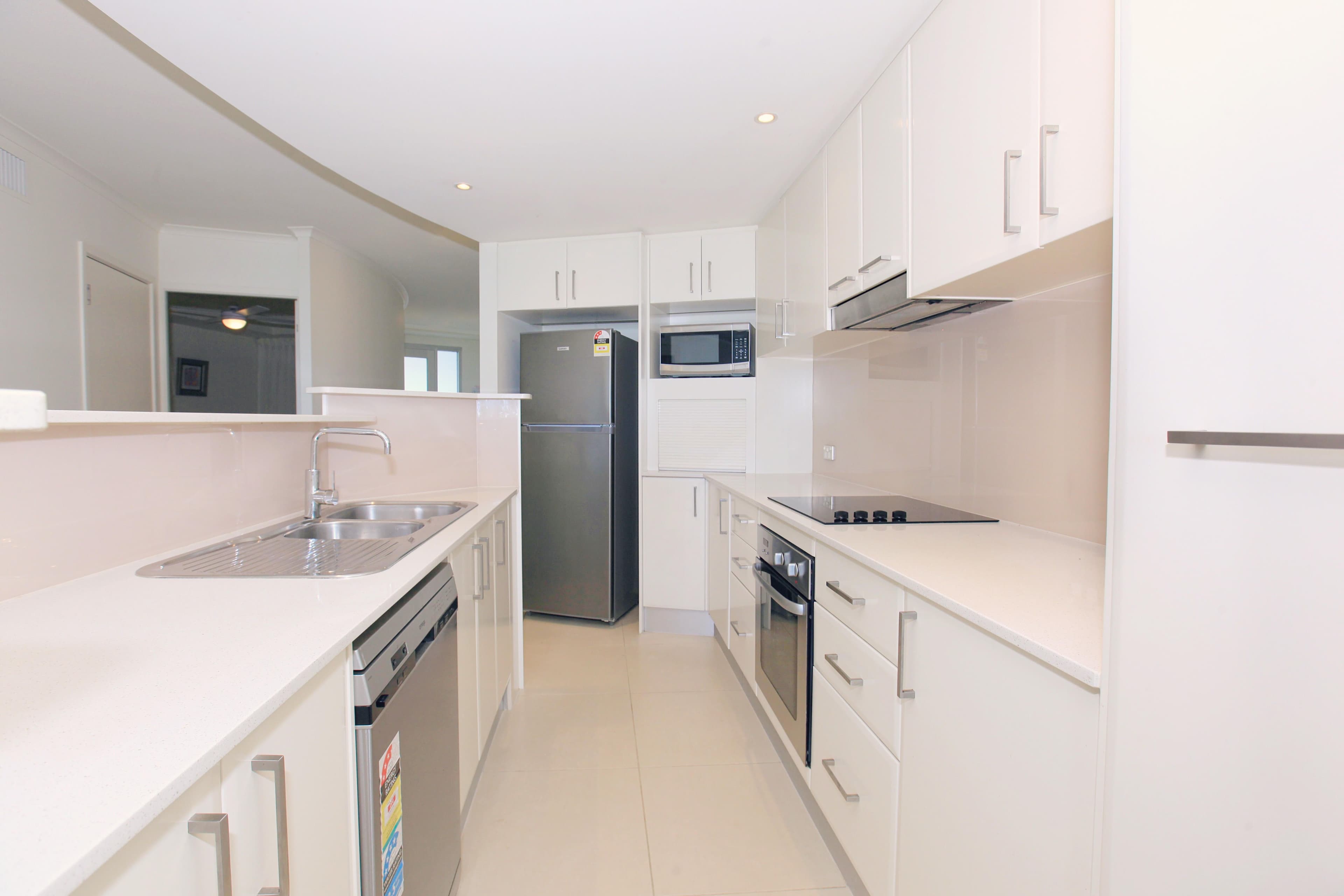 42 Queen Street, Kings Beach QLD 4551, Kings Beach - Thumbnail 2