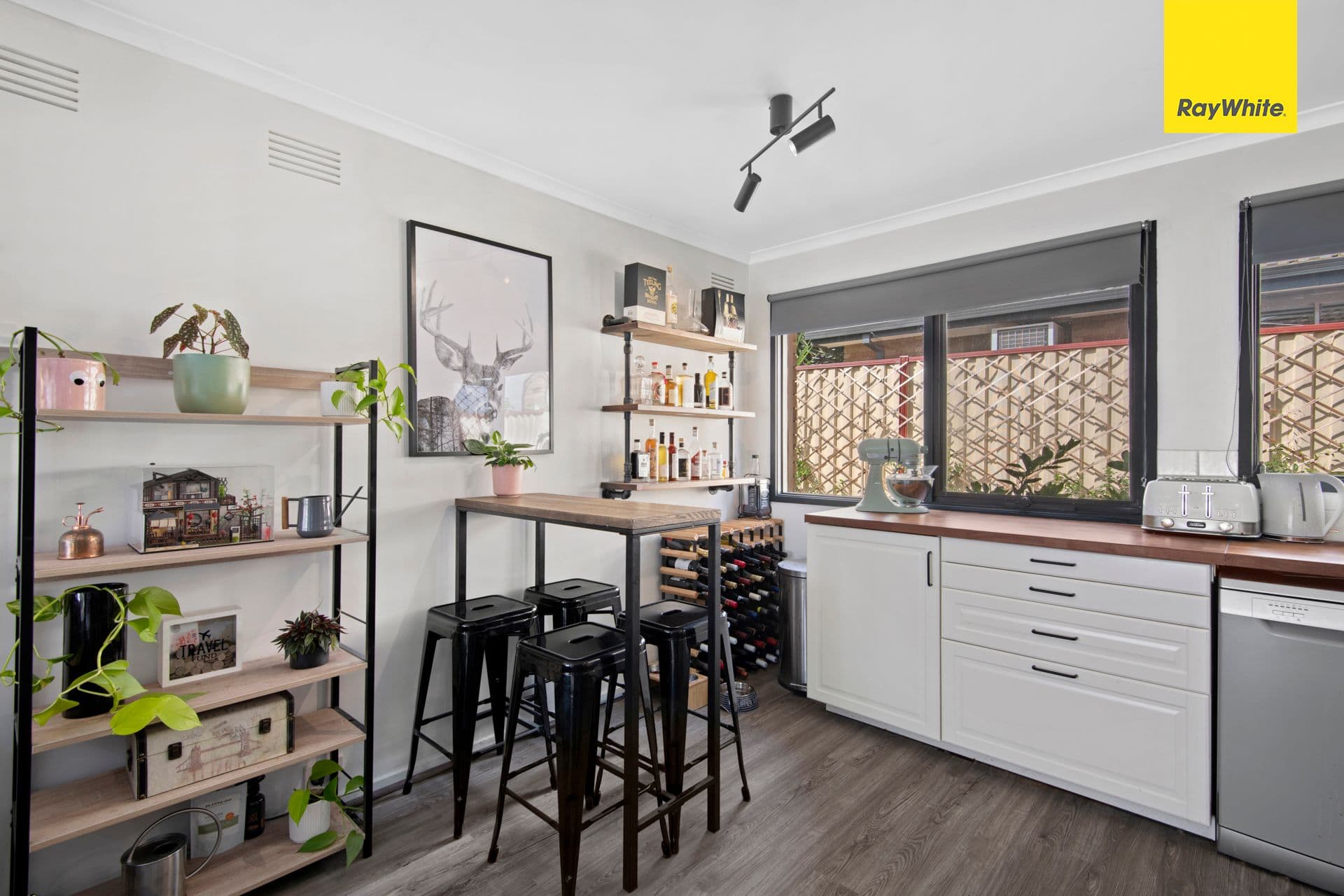 33-35 Henry Street, Melton VIC 3337, Melton - Thumbnail 4