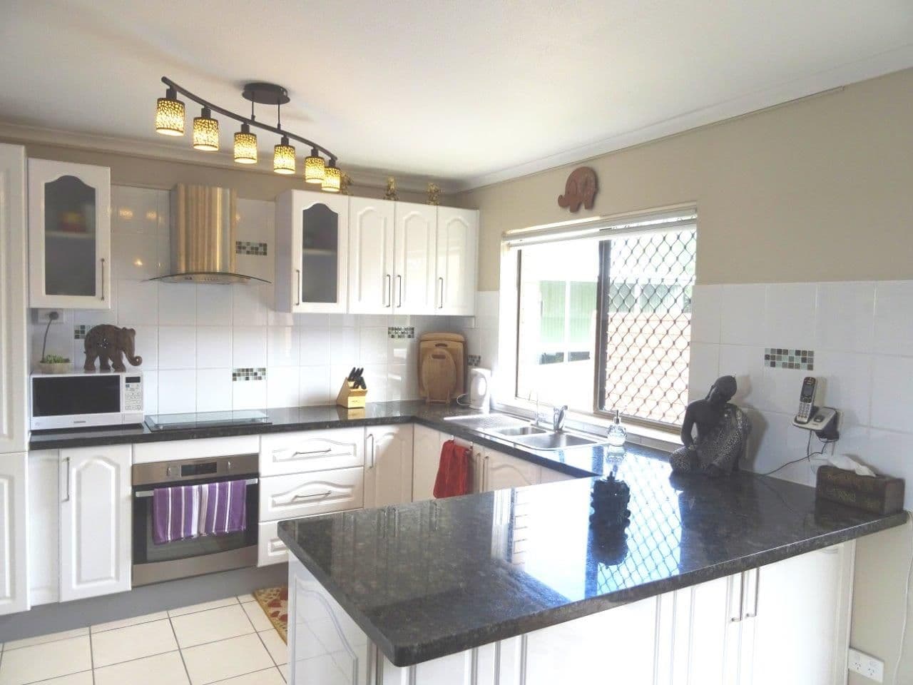 106 Bayview Street, Runaway Bay QLD 4216, Runaway Bay - Thumbnail 3