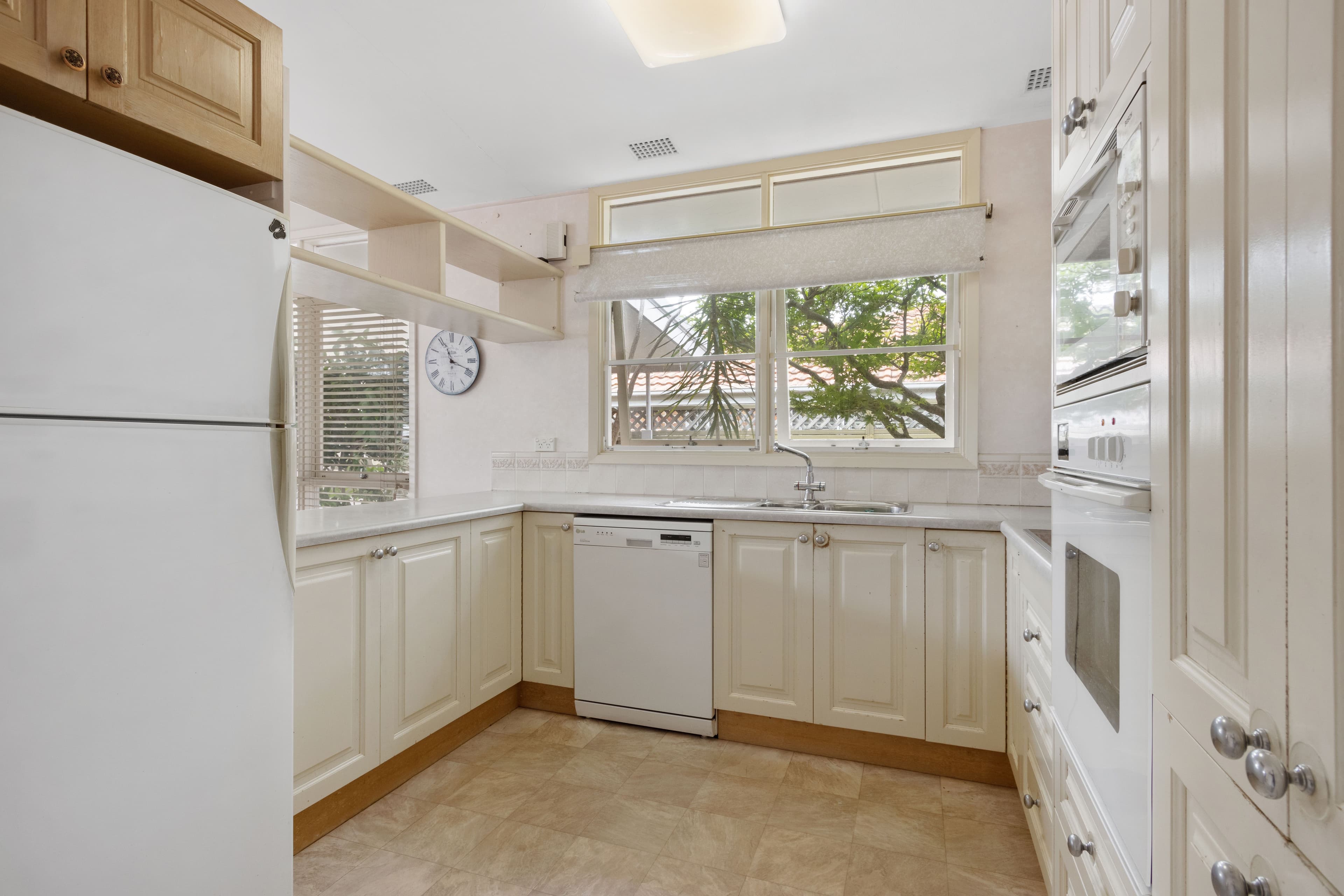 6 Jinatong Street, Miranda NSW 2228, Miranda - Thumbnail 4