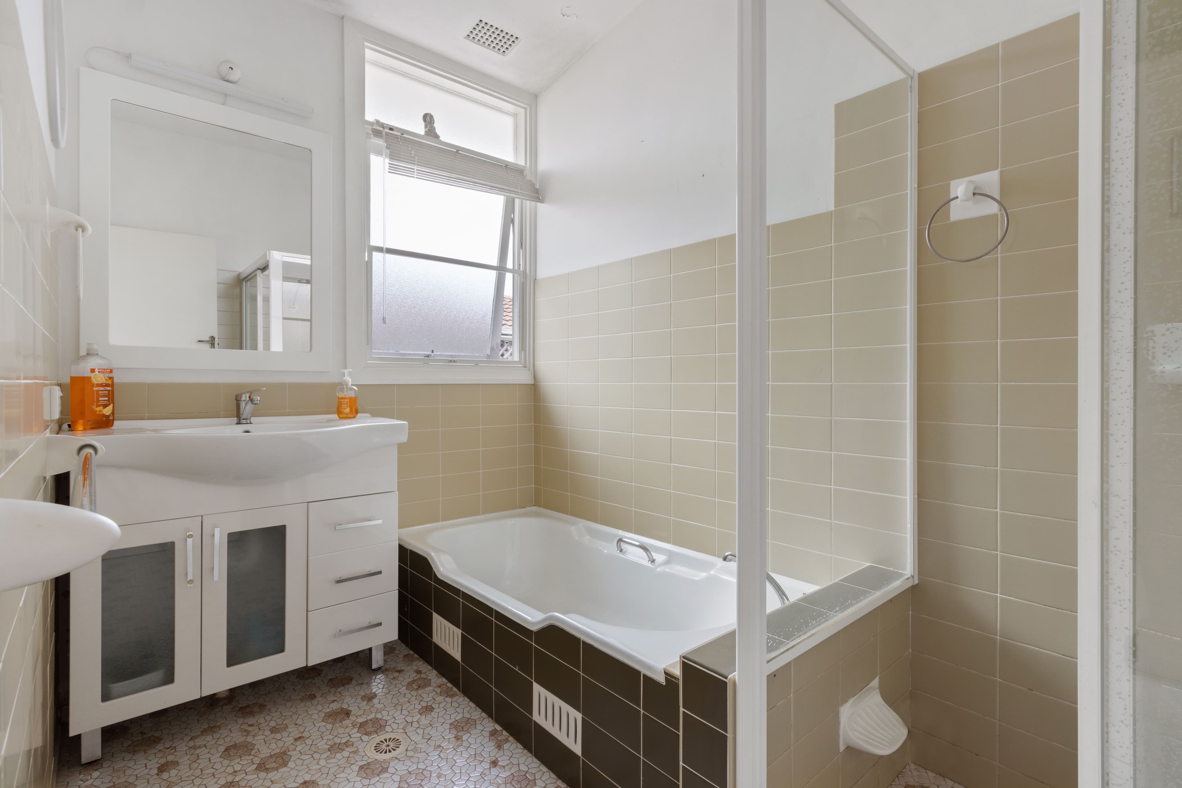6 Jinatong Street, Miranda NSW 2228, Miranda - Thumbnail 8