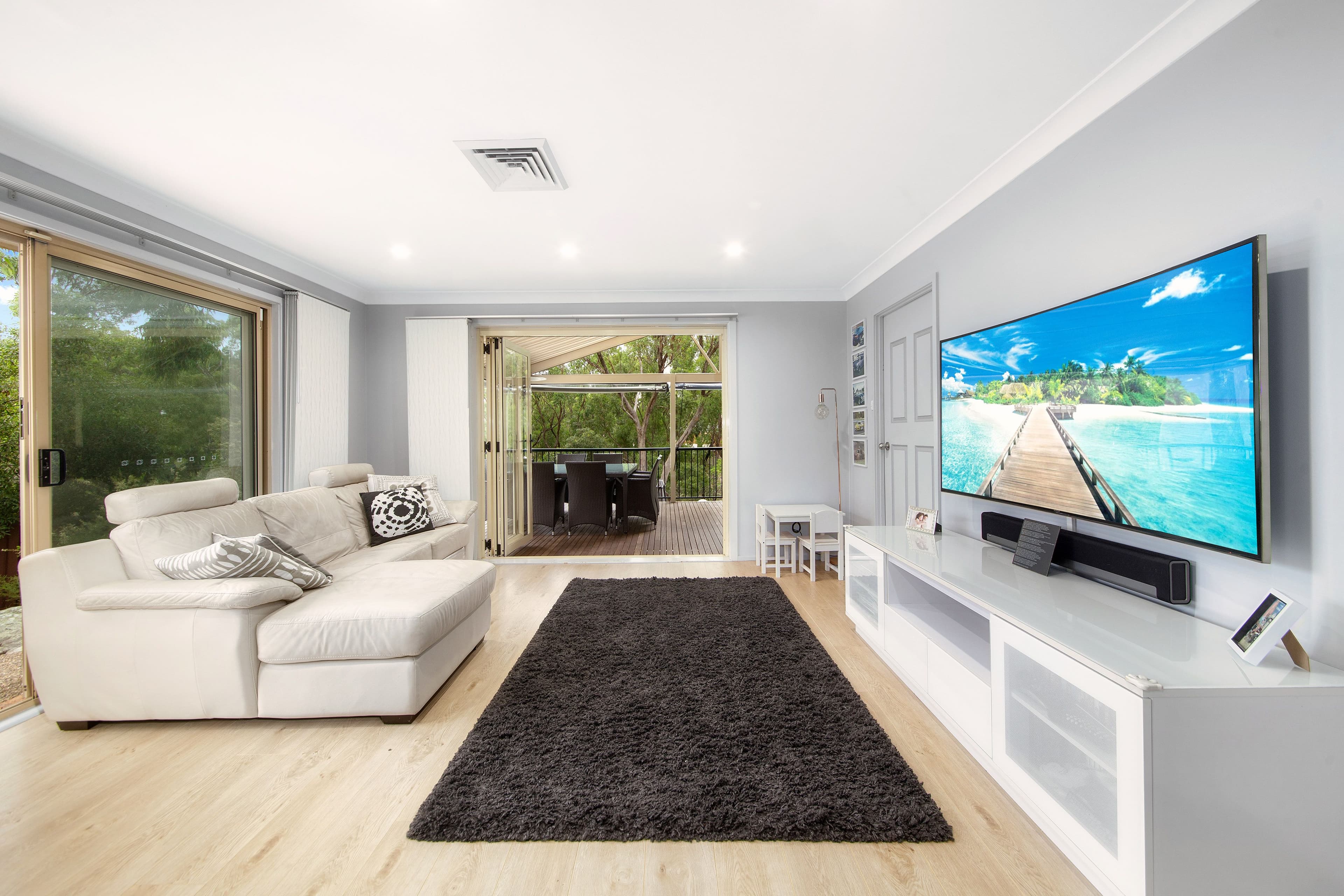 7 Angophora Place, Alfords Point - Thumbnail 3