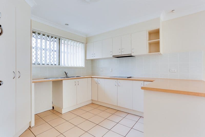 24 Mannix Place, Forest Lake QLD 4078, Forest Lake - Thumbnail 2