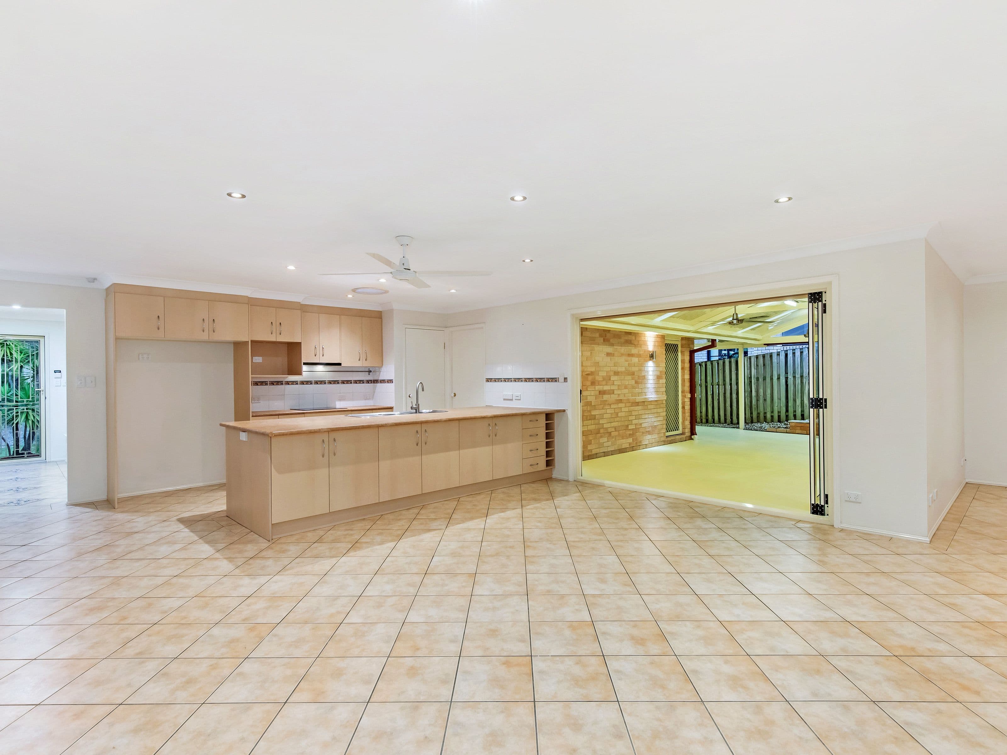 13 Matzia Avenue, Pacific Pines QLD 4211, Pacific Pines - Thumbnail 4