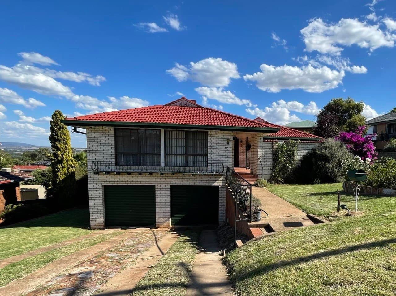 39 Barton Street, Parkes NSW 2870, Parkes - Image 1