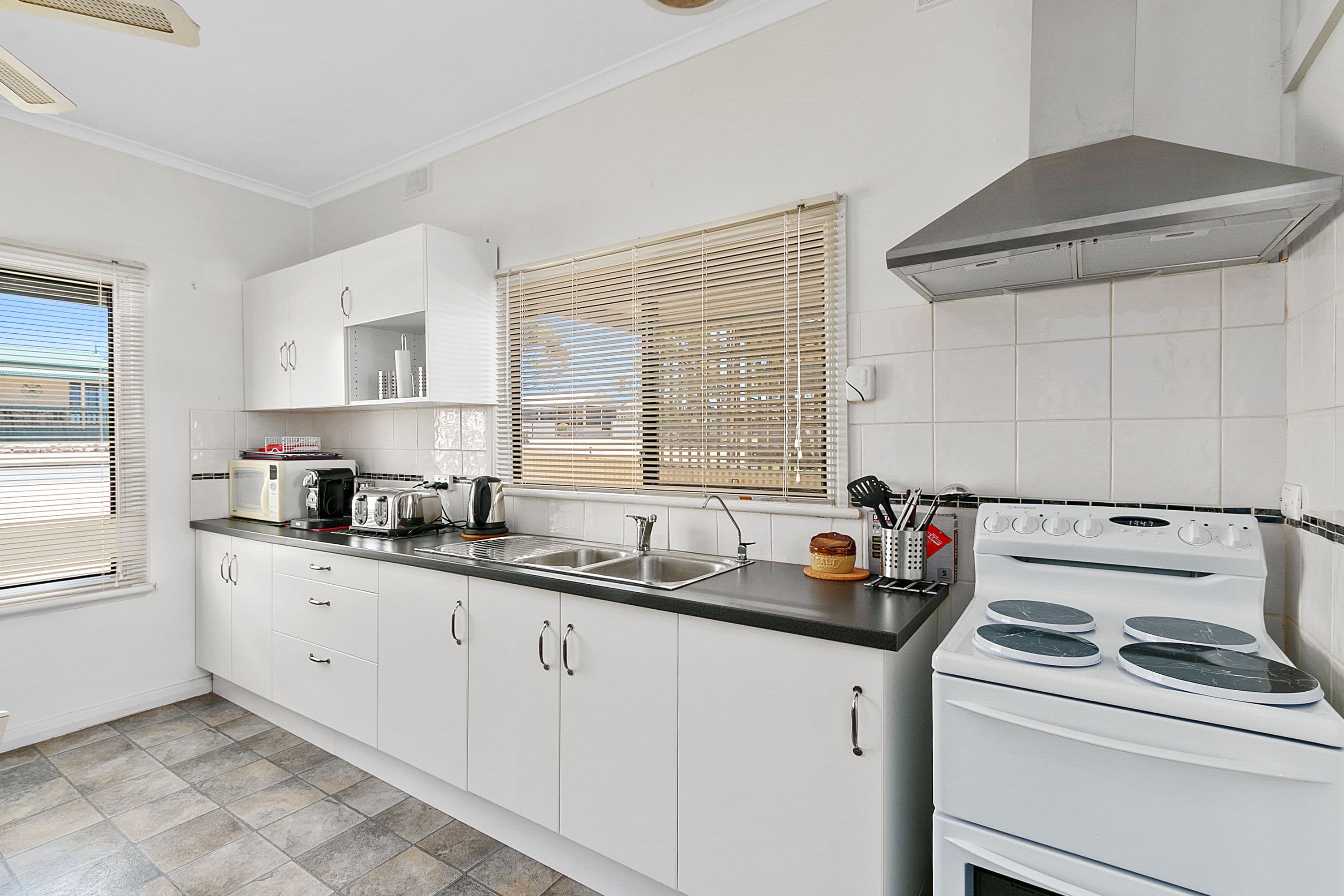16 Barton Road, Tiddy Widdy Beach SA 5571, Tiddy Widdy Beach - Thumbnail 5