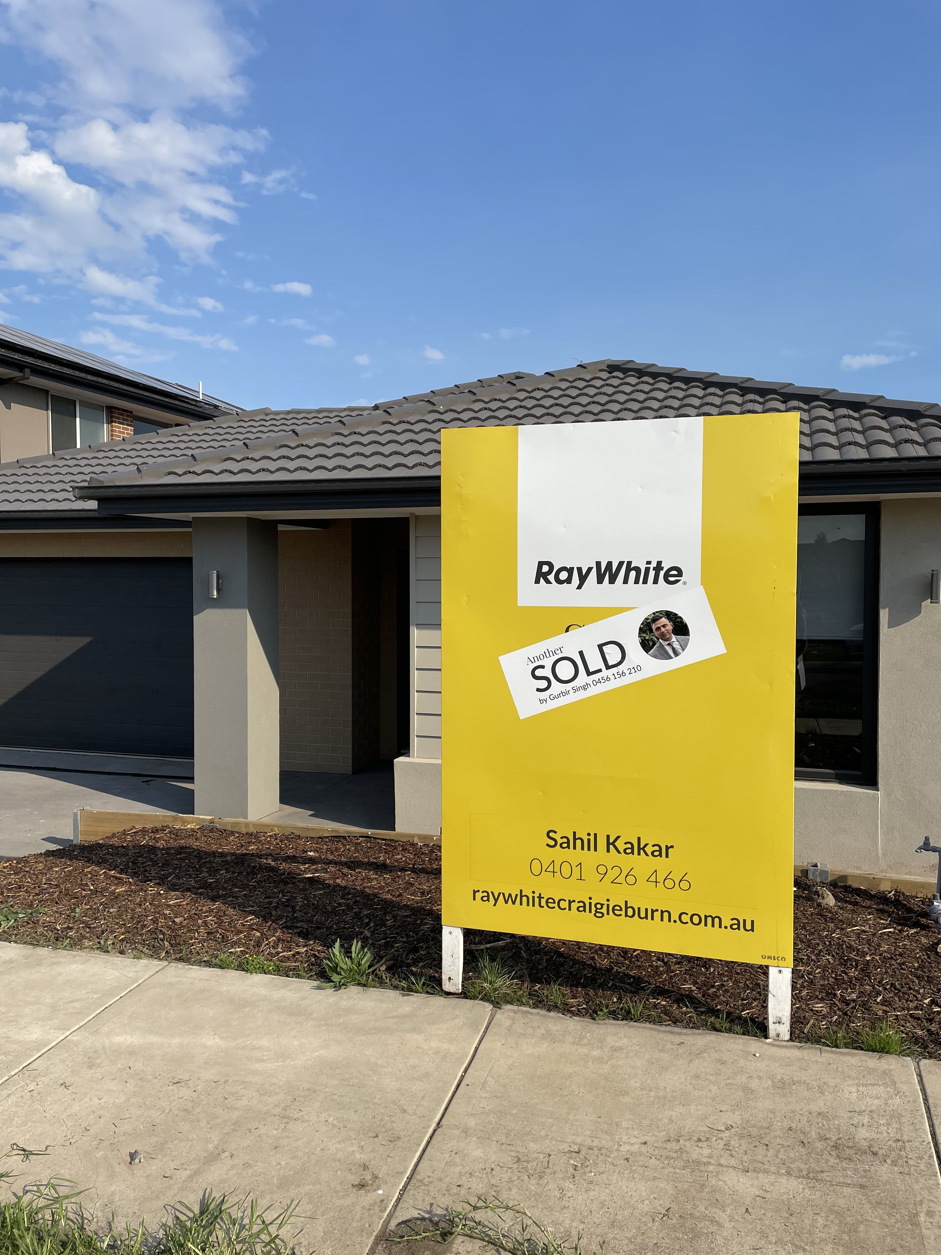 6 Nineveh Road, Craigieburn VIC 3064, Craigieburn - Thumbnail 2
