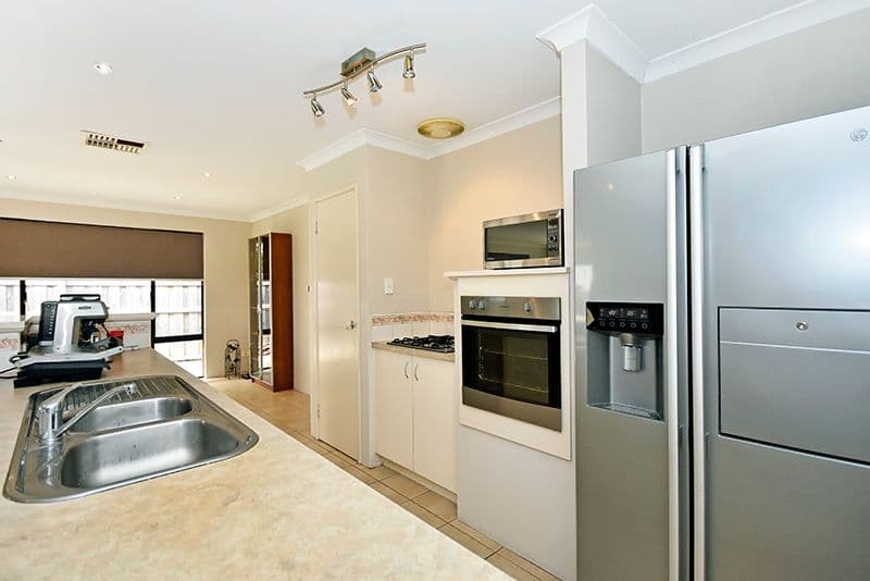 11 Caldervale Avenue, Ellenbrook WA 6069, Ellenbrook - Thumbnail 6