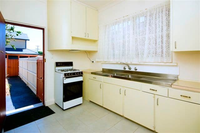 321 A  Victoria Road, THORNBURY VIC 3071, Thornbury - Thumbnail 2