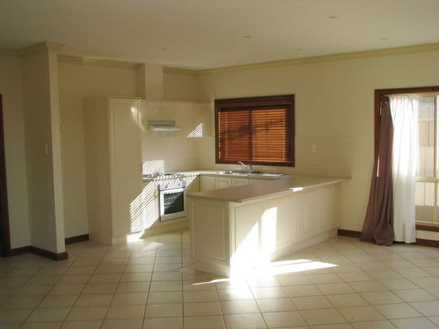 12 Jarvis Street, BERRI SA 5343, Berri - Thumbnail 2