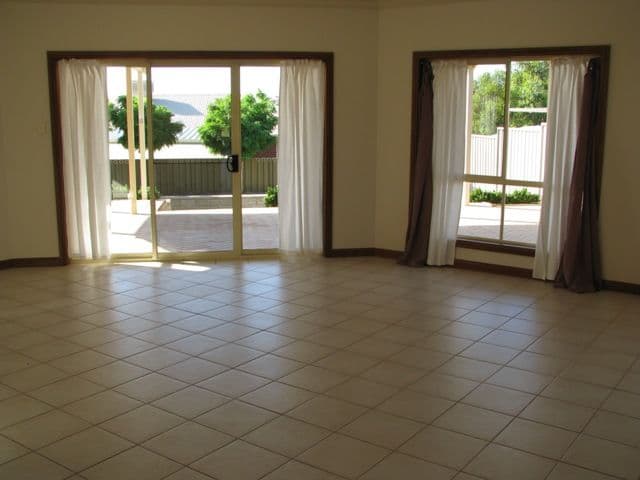 12 Jarvis Street, BERRI SA 5343, Berri - Thumbnail 4