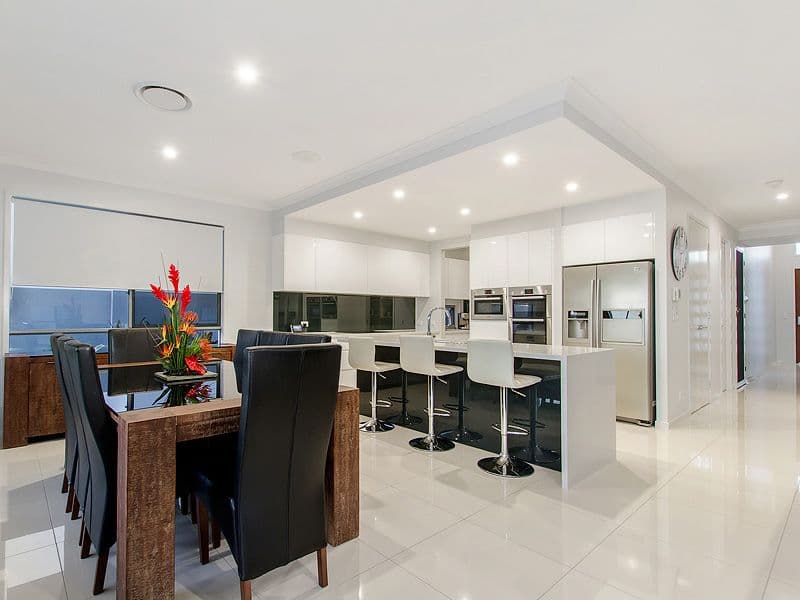 128 The Peninsula, Helensvale QLD 4212, Helensvale - Thumbnail 5