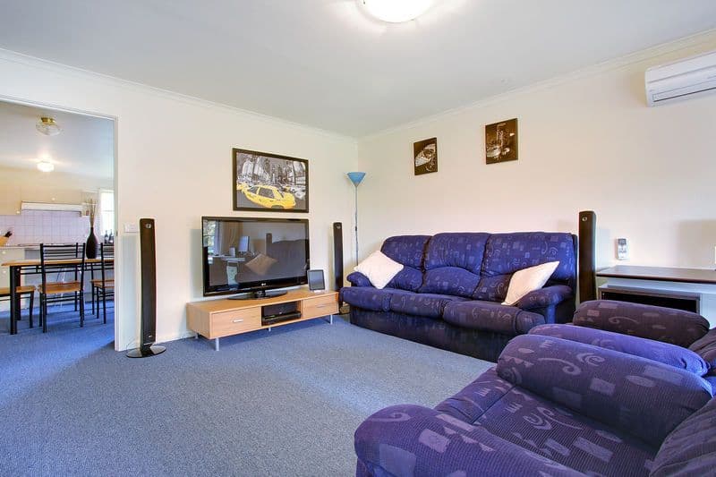 33 Hakea Drive, MOUNT MARTHA VIC 3934, Mount Martha - Thumbnail 3