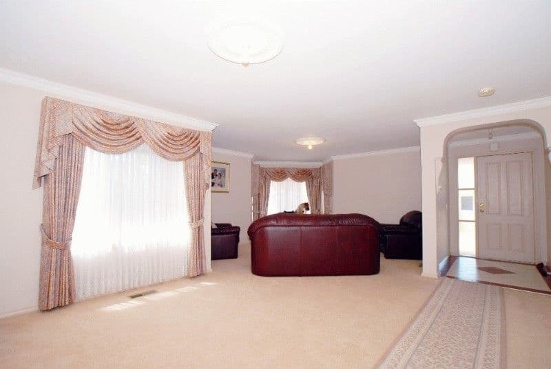 42 Turramurra Drive, ROWVILLE VIC 3178, Rowville - Thumbnail 2