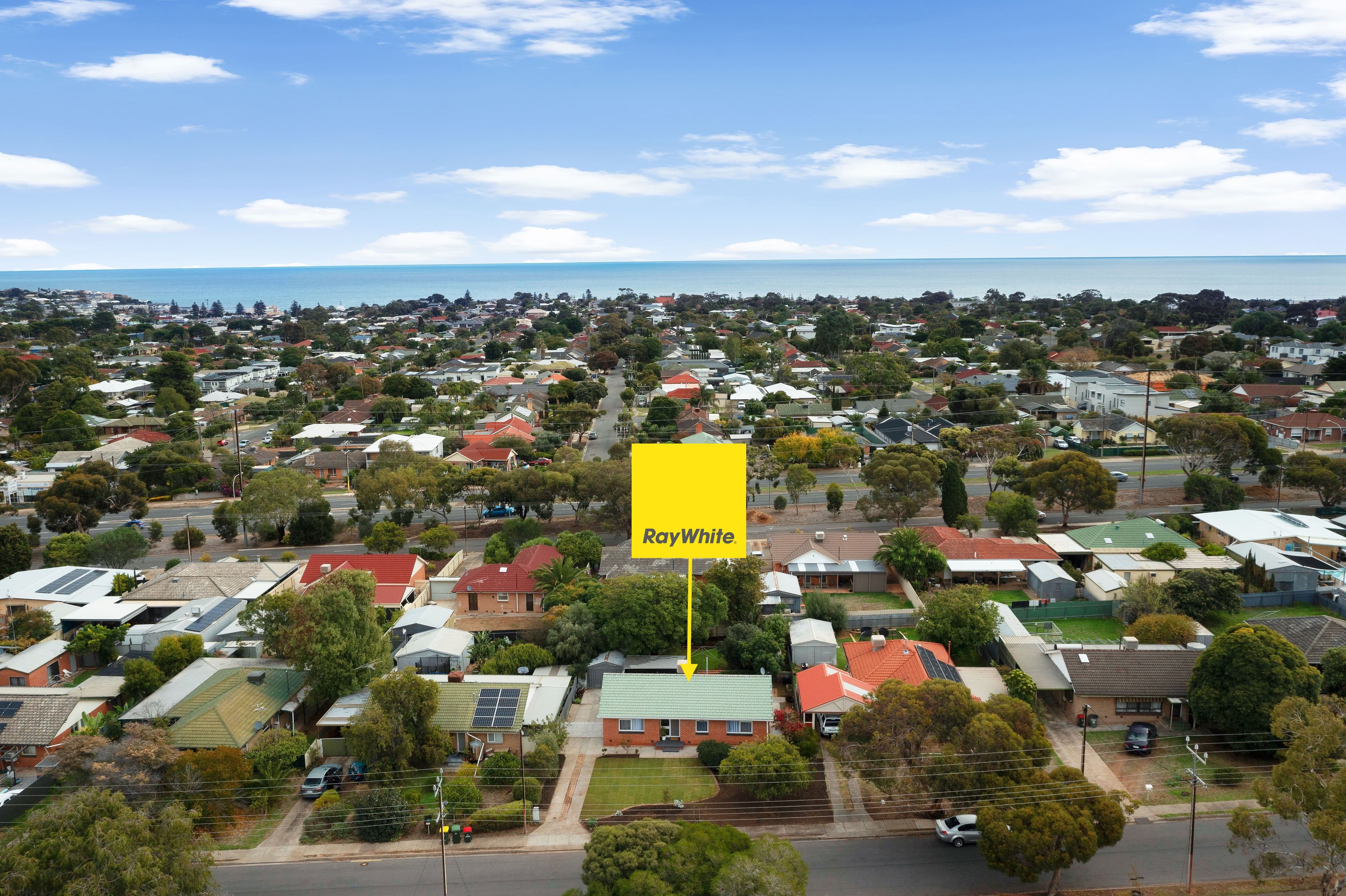 11 Adrian Street, Christie Downs SA 5164, Christie Downs - Thumbnail 2