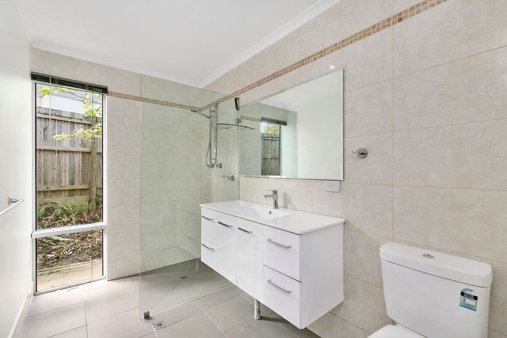 130 Falconer Street, Southport QLD 4215, Southport - Thumbnail 5