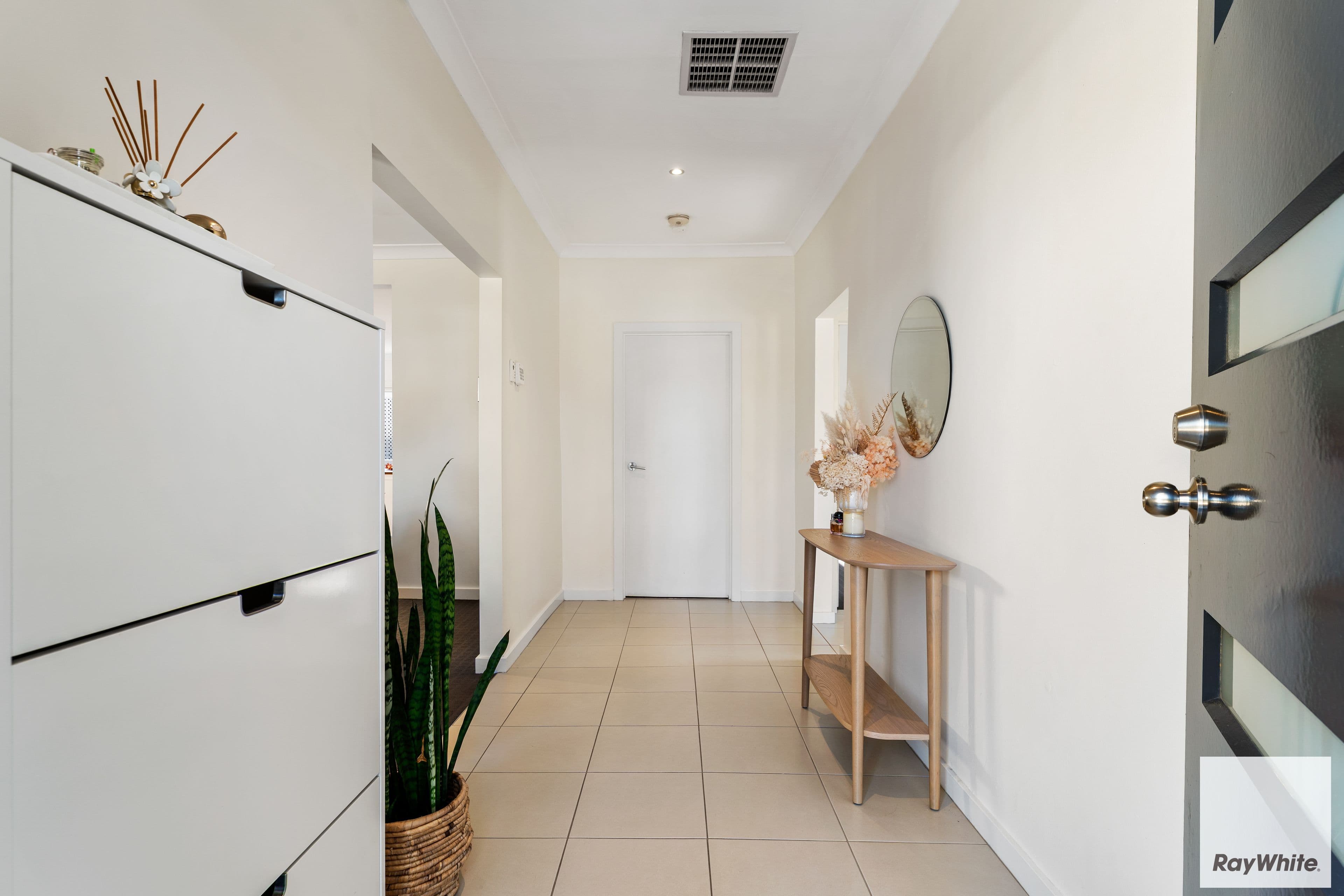 29 Pennell Avenue, St Albans VIC 3021, St Albans - Thumbnail 3