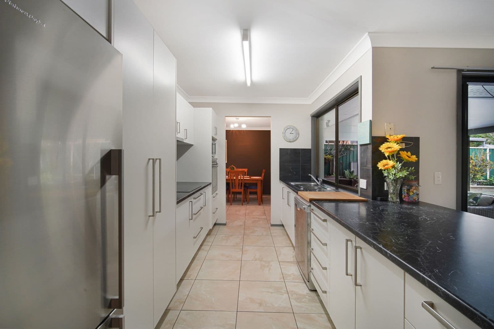 111 KP McGrath Drive, Elanora QLD 4221, Elanora - Thumbnail 7
