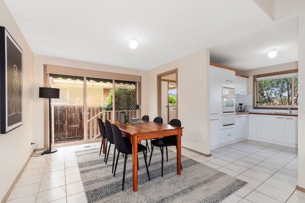 20 Oakbank Avenue, Mill Park VIC 3082, Mill Park - Thumbnail 4