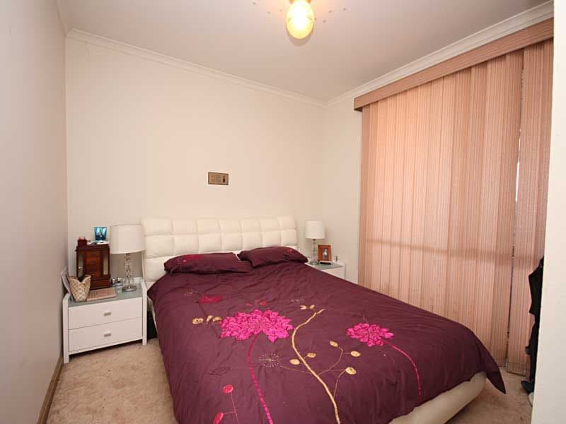 9 Govett Crescent, ST ALBANS PARK VIC 3219, St Albans Park - Thumbnail 8