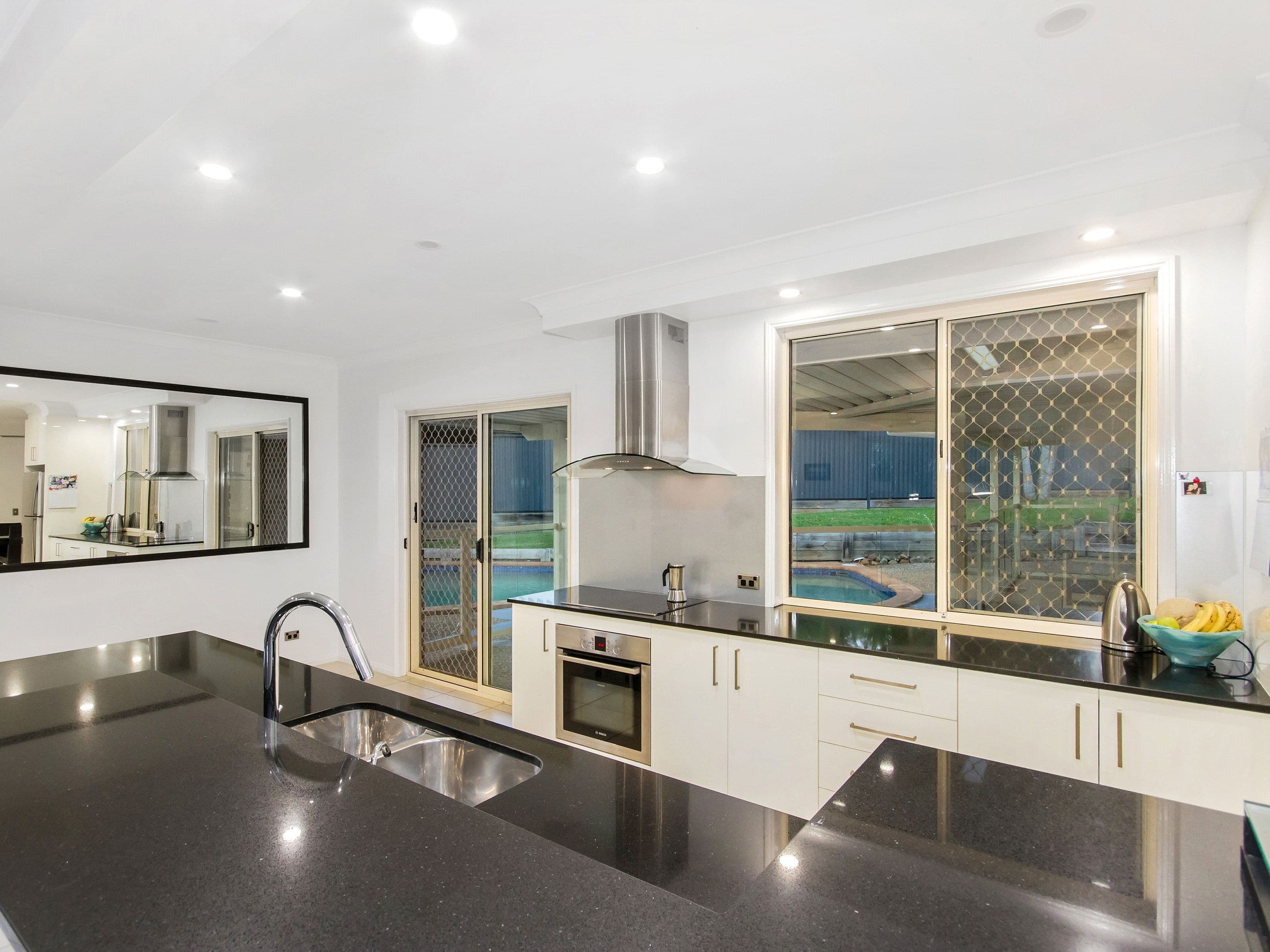 12 Gosford Court, Helensvale QLD 4212, Helensvale - Thumbnail 7