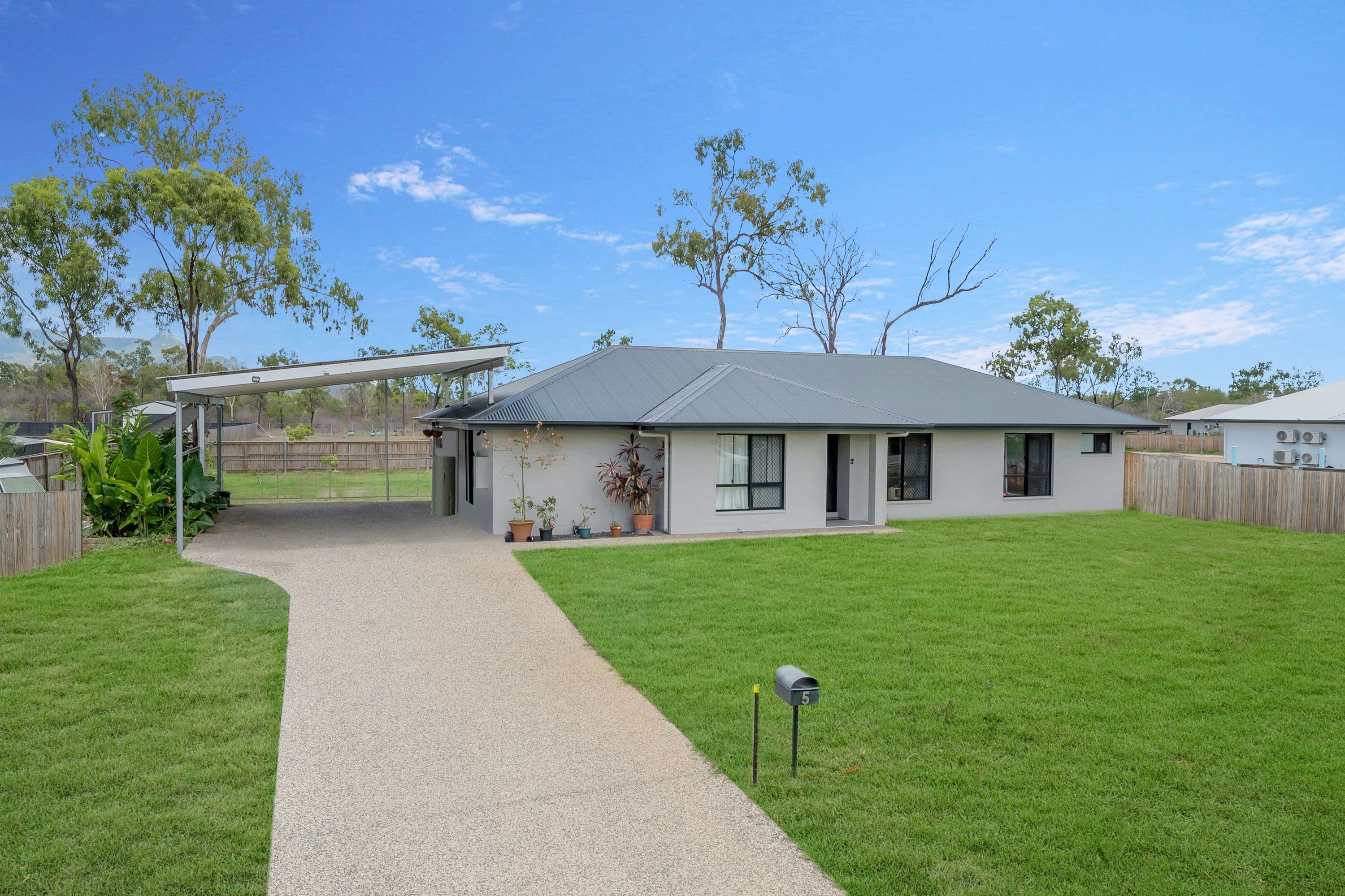 5 Halter Court, Kelso QLD 4815, Kelso - Image 1
